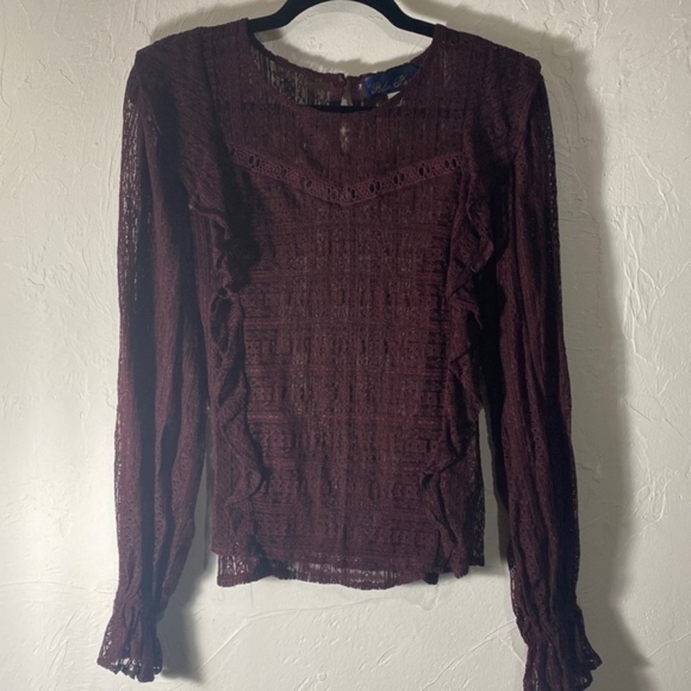 🖤‼️ NWOT “BLUE RAIN” Burgundy Lace Peasant Top